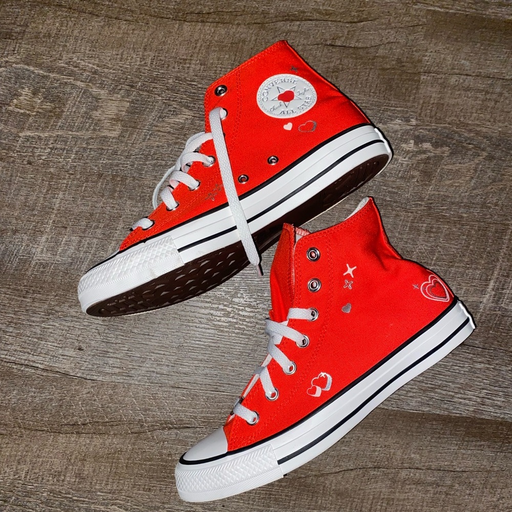 Converse Chuck Taylor All star Y2K Heart Hightop Fever Dream. Rare & New